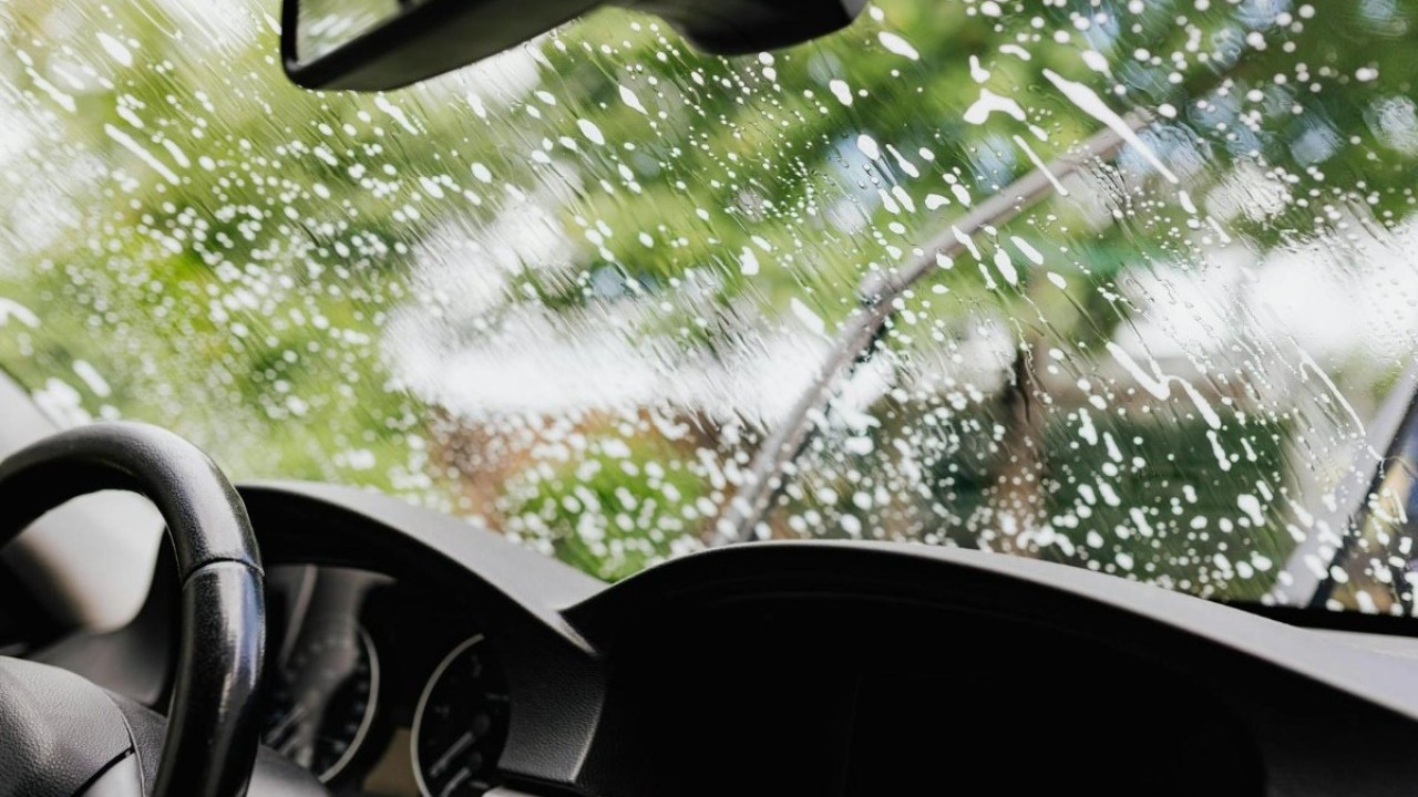 Što obuhvaća pokriće osiguranja od štete na staklu vozila?